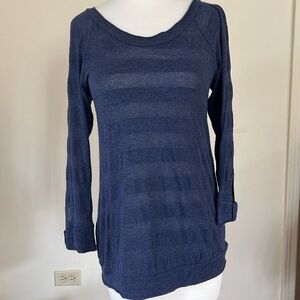 SPLENDID Women’s Blue Sheer Striped Long Sleeve Top with Sleeve Detail Size M